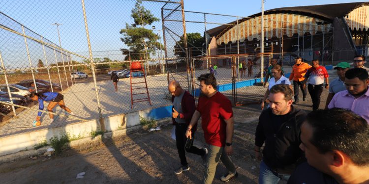 Gobernador Luna se compromete a acondicionar espacios del Polideportivo de Maturín 1 IMG 20240221 WA0139