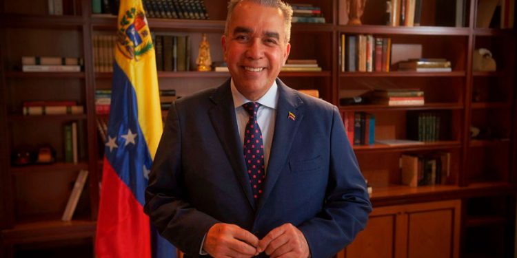 luis eduardo martinez 17888