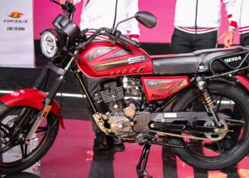 65f0f5134354bc5df12cf1e4 Moto 1