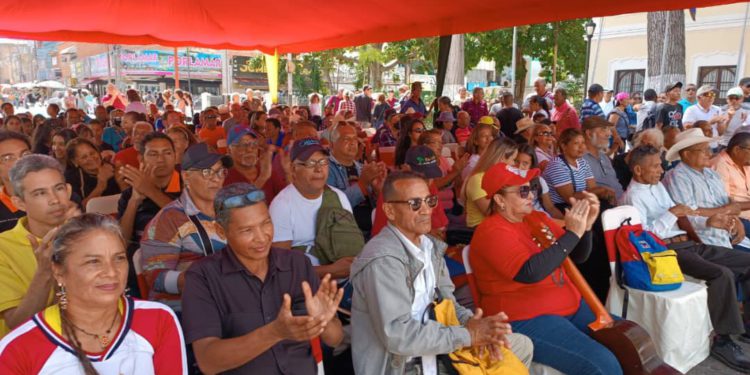 Inicia el registro de cultoras y cultores en la plaza Bolívar de Maturín 1 IMG 20240302 WA0189