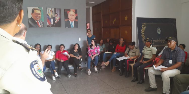 Funcionarios de Polimaturín recibieron conversatorio de salud sexual 1 IMG 20240315 WA0172