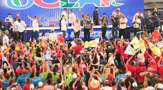 Presidente Maduro añade 4 productos a la bolsa Clap 1 Maduro clap 679x524 1