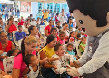 bad158bb 5870 4287 8146 ebb30c0f521a