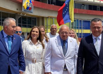 luis eduardo martinez presento su candidatura a la presidencia 145115