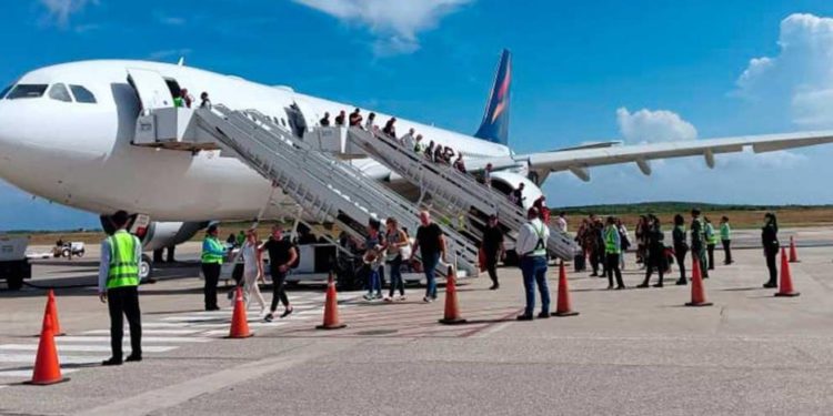 vuelos turistas 1068x468 1