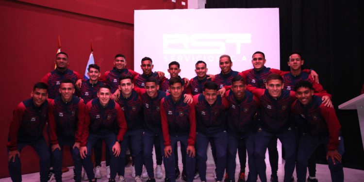 Con uniforme renovado presentan nómina del Monagas Futsal Club 2024 1 1fbe6cbe 337a 428e 8f4e eb60c413656d