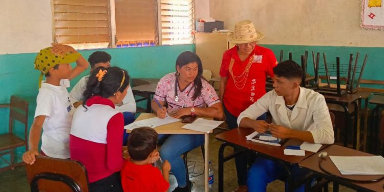 Más de 380 indígenas fueron atendidos con jornada médica en San Ramón de Areo 1 bb5838bd 9f2e 44ed 985e bc24c7e14d04