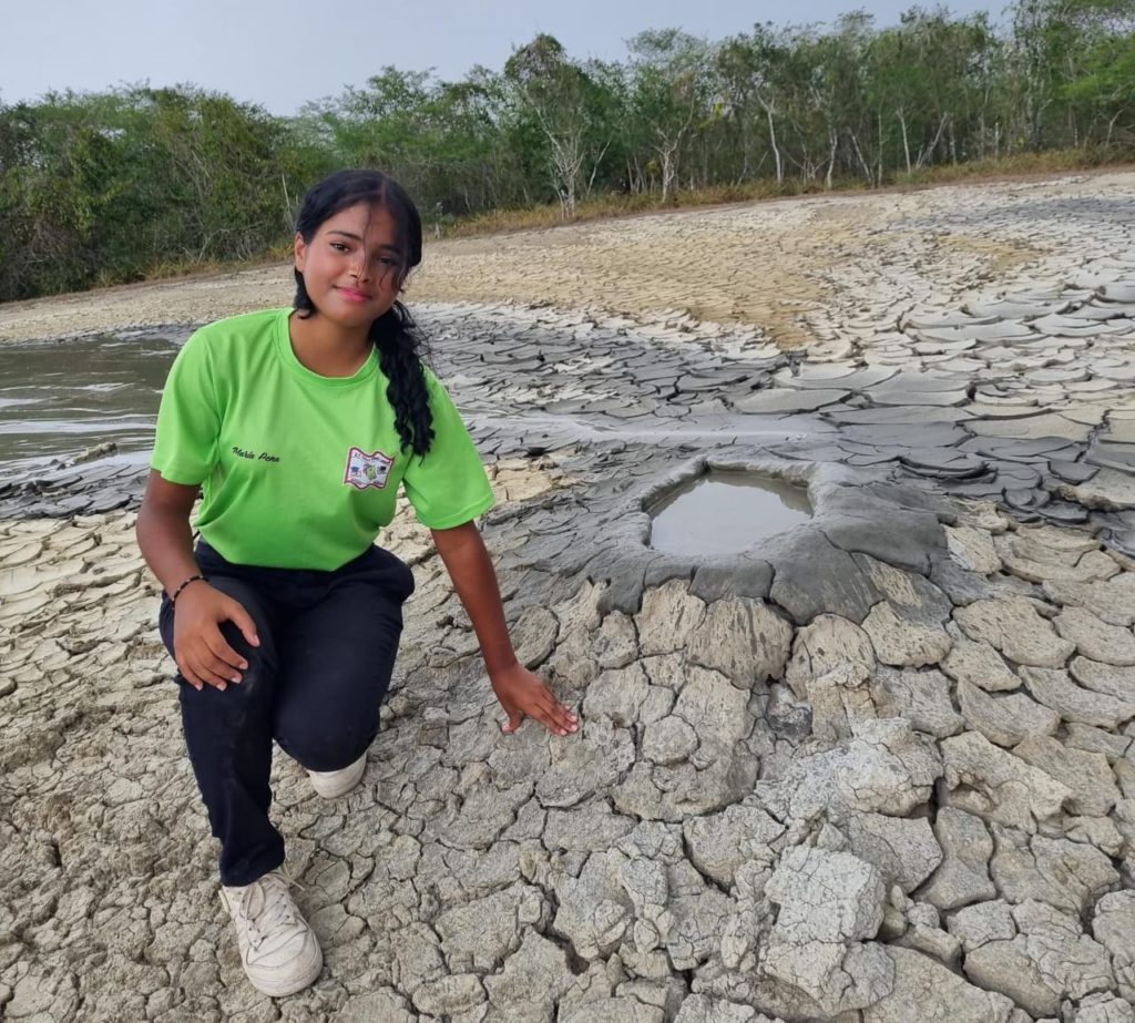 75b183e3 1953 4f3c 9f46 35bccf46d26f