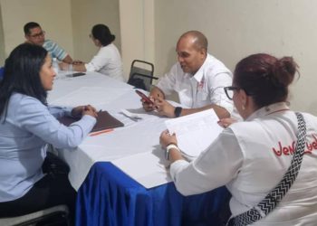 db10bb8b 82c6 404f 9da5 da83944459e3