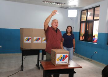 f8e120b6 4d87 41ed a6ed 32eba5fadb8a 2