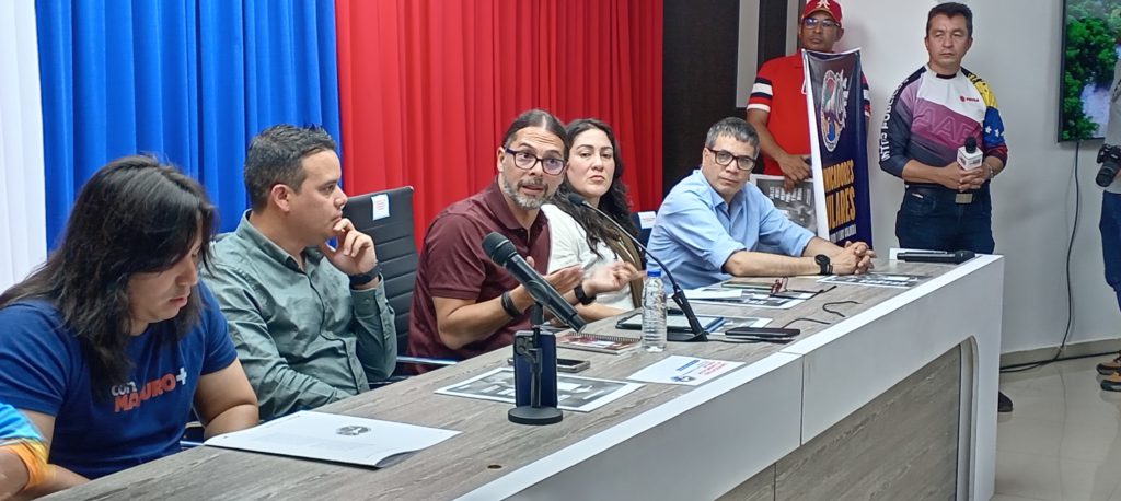 Ministro Ñañez activará tanques del pensamiento en Zulia con 5 mil voceros de comunicación de las comunas 2 1000527570