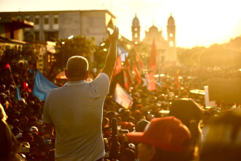 Bajo el sol incandescente Luis Caldera ratificó compromiso de consagrarse enteramente por el buen vivir del Zulia 2 1000576658 1