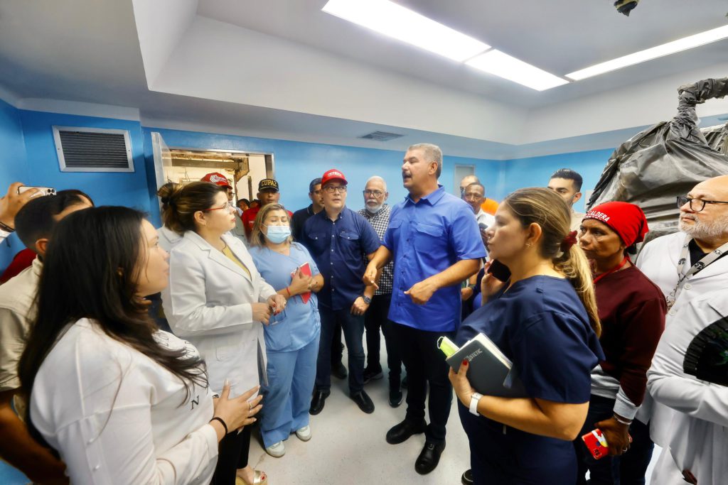 Gobernador Luis Caldera inicia evaluación de hospitales para organizar Plan Cayapa de la Salud en Zulia 2 1000592396