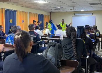 Realizan las primeras pruebas físicas para ascensos del Cuerpo de Bomberos del estado Zulia 4 IMG 20250528 WA0049 1
