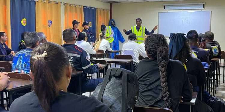 Realizan las primeras pruebas físicas para ascensos del Cuerpo de Bomberos del estado Zulia 1 IMG 20250528 WA0049 1