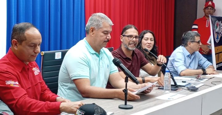 Ministro Ñañez activará tanques del pensamiento en Zulia con 5 mil voceros de comunicación de las comunas 1 IMG 20250502 163524 235