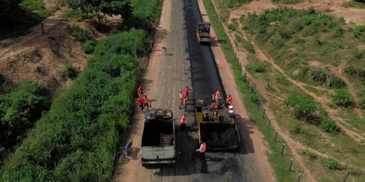 En Zulia arranca rehabilitación de 35 kilómetros de carretera Machiques- Colón con 80 toneladas de asfalto 1 IMG 20250618 WA0161