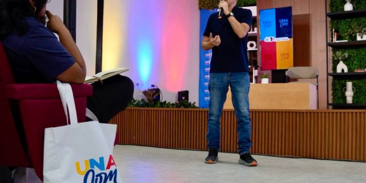 Rector Arreaza instala 1er Encuentro Nacional de Formación de Formadores en la Unacom 1 IMG 20250620 WA0323