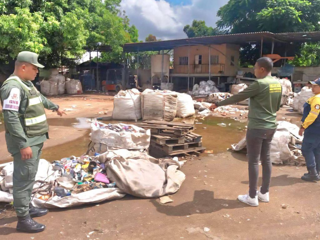 Incautan 574 toneladas de materiales no permisados durante jornada de fiscalización ambiental en Venezuela 4 1000694886
