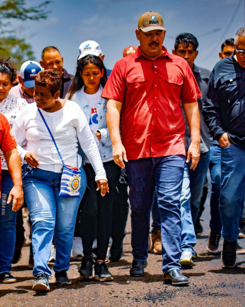En Zulia Plan Estadal de Vialidad se extiende al tramo Distribuidor La Chinita-Aeropuerto con 10.000 toneladas de asfalto 2 1000827497