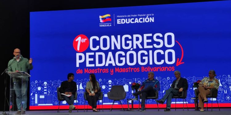 Congreso de Maestros Bolivarianos define 7 ejes clave para transformar la educación venezolana<br> 1 IMG 20250813 WA0020