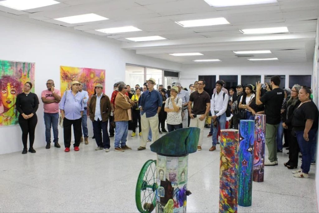 Alcaldía de Maracaibo inauguró exposición colectiva "Una + 5 = ARTE" en homenaje a la ciudad 3 1000929241