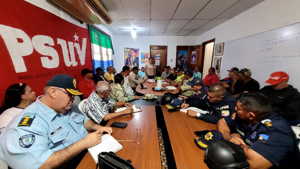 PSUV Colón planifica jornada masiva “FANB va a la comunidad" para fortalecer la soberanía 2 1000939067