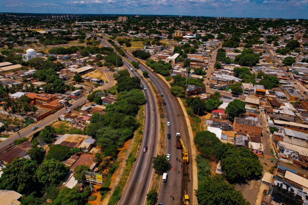 Inicia Plan de Asfaltado en Circunvalación 1 para beneficiar a más de 1.900 habitantes de Maracaibo y San Francisco 2 1000977440