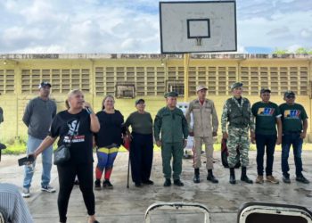 Comunas de Maracaibo se entrenan para la defensa integral de la nación 5 IMG 20250921 WA0024