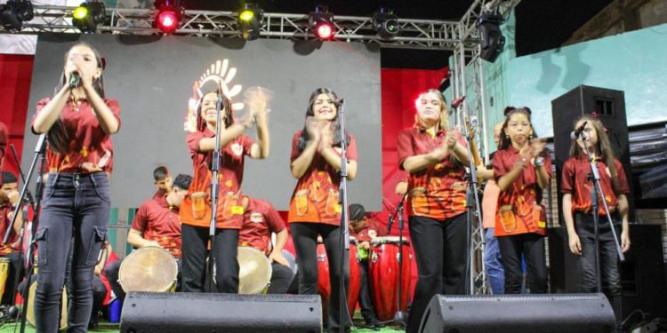 Residentes de Maracaibo vivieron con alegría, colorido y música la retreta de la Calle Carabobo 1 IMG 20250922 WA0199