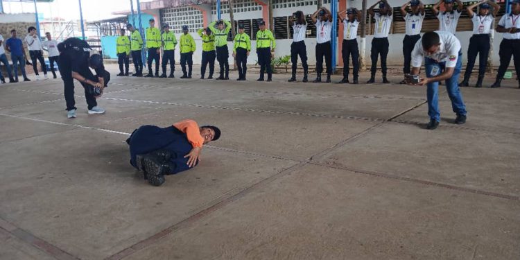 Realizado simulacro nacional de protección civil en el Complejo Educativo José Ángel Meza Verde 1 IMG 20250927 WA0094