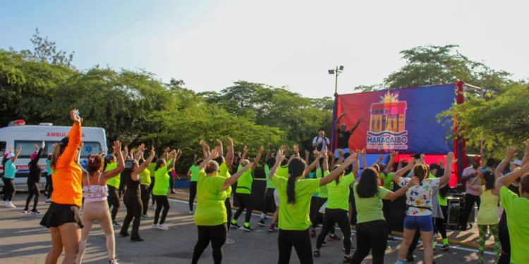 Recreación y salud animan a los participantes de la ciclovía en Maracaibo 1 IMG 20250928 WA0041