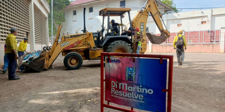 <br>Alcaldía de Maracaibo recupera espacios enmontados de la Facultad de Medicina de LUZ 1 IMG 20250929 WA0181