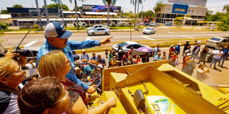 Inicia Plan de Asfaltado en Circunvalación 1 para beneficiar a más de 1.900 habitantes de Maracaibo y San Francisco 1 IMG 20250930 WA0118