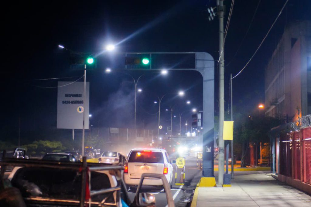 Gobernación del Zulia: 100 días de gestión 100 km de iluminación en Maracaibo 2 1000980047
