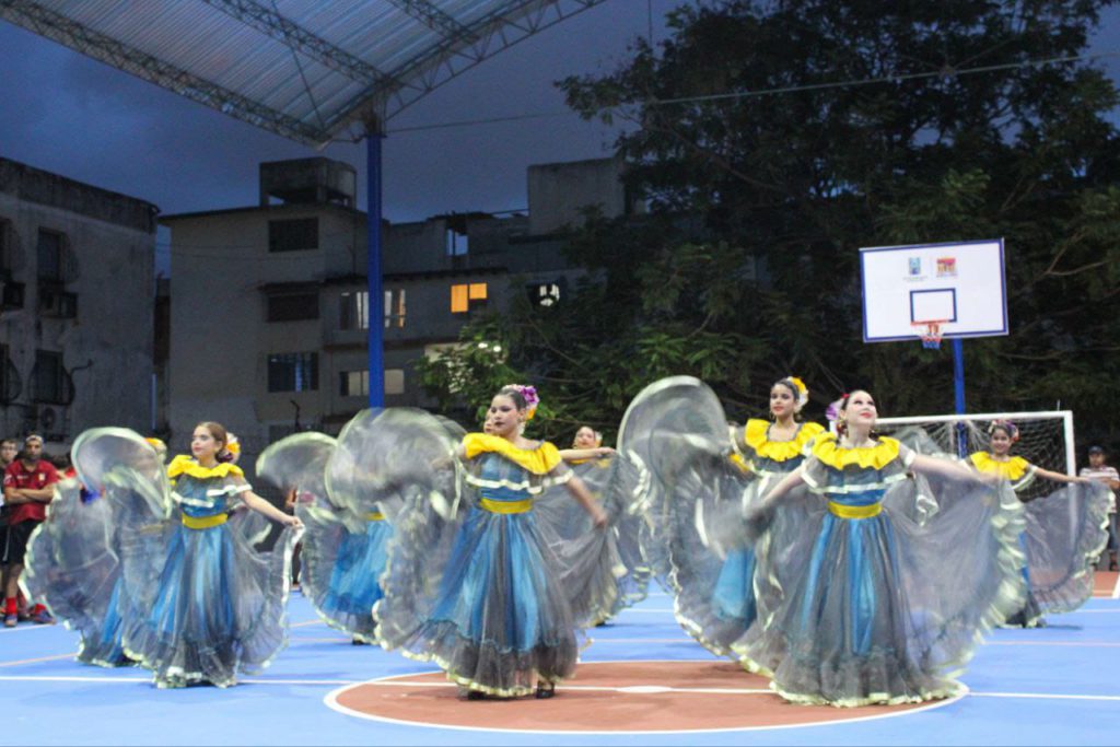 Vecinos del urbanismo El Jazmín disfrutaron de fiesta cultural en la plaza renovada y embellecida por Alcaldía de Maracaibo 3 1000992926 1