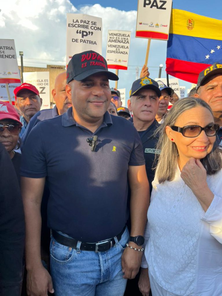 <br>Con masiva concurrencia se desarrolló la concentración "Ganemos la paz y defendamos la Vida" en Cabimas 2 1001001270