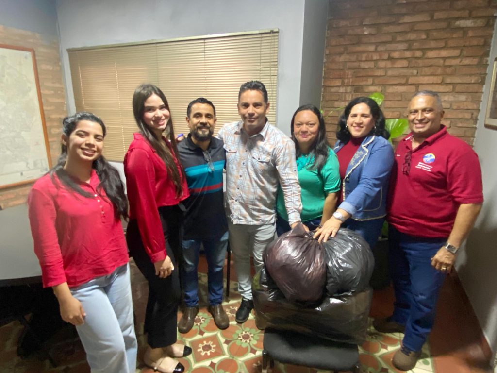 Inmobiliaria Municipal de Maracaibo entregó donativo de ropa para niños y niñas en la Fundación Niños del Sol 2 1001007959