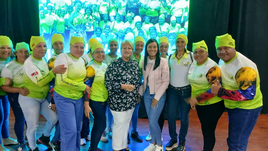 Monagas reúne a cocineras y cocineros para debatir mejoras del Programa de Alimentación Escolar 4 1001011341
