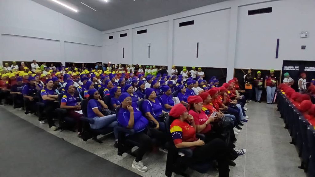 Monagas reúne a cocineras y cocineros para debatir mejoras del Programa de Alimentación Escolar 3 1001011883
