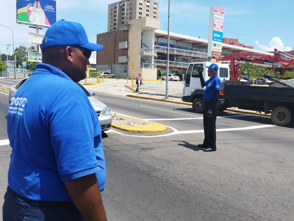 Dispositivo de seguridad acompaña instalación de semáforos inteligentes en Maracaibo 3 1001017365
