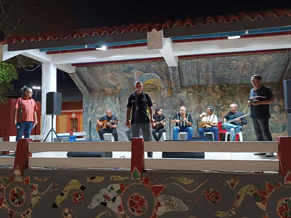Realizaron "Reencuentro de Decimistas" con motivo de la conmemoración del natalicio de Rafael María Ávila "TITÁN" 3 1001027171