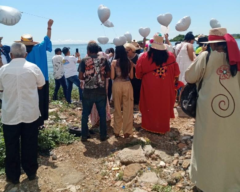 Mercado Las Pulgas celebró aniversario con acto en apoyo a la paz 4 1001027220