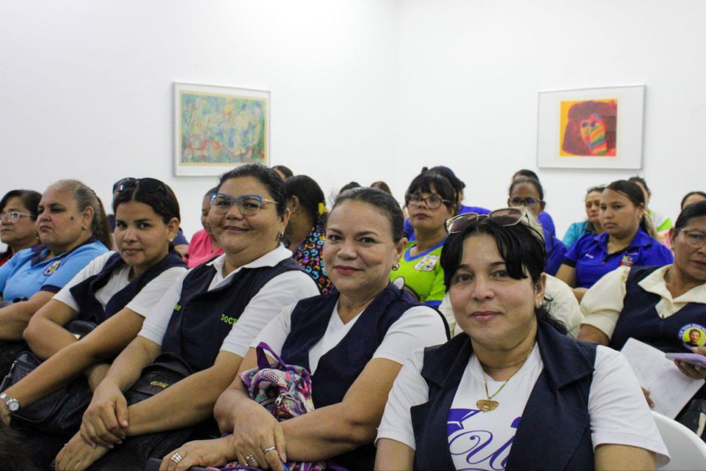 Alcaldía de Maracaibo lanza el programa oftalmológico “Santa Lucía” para atender a niños de 6 a 8 años 3 1001030560