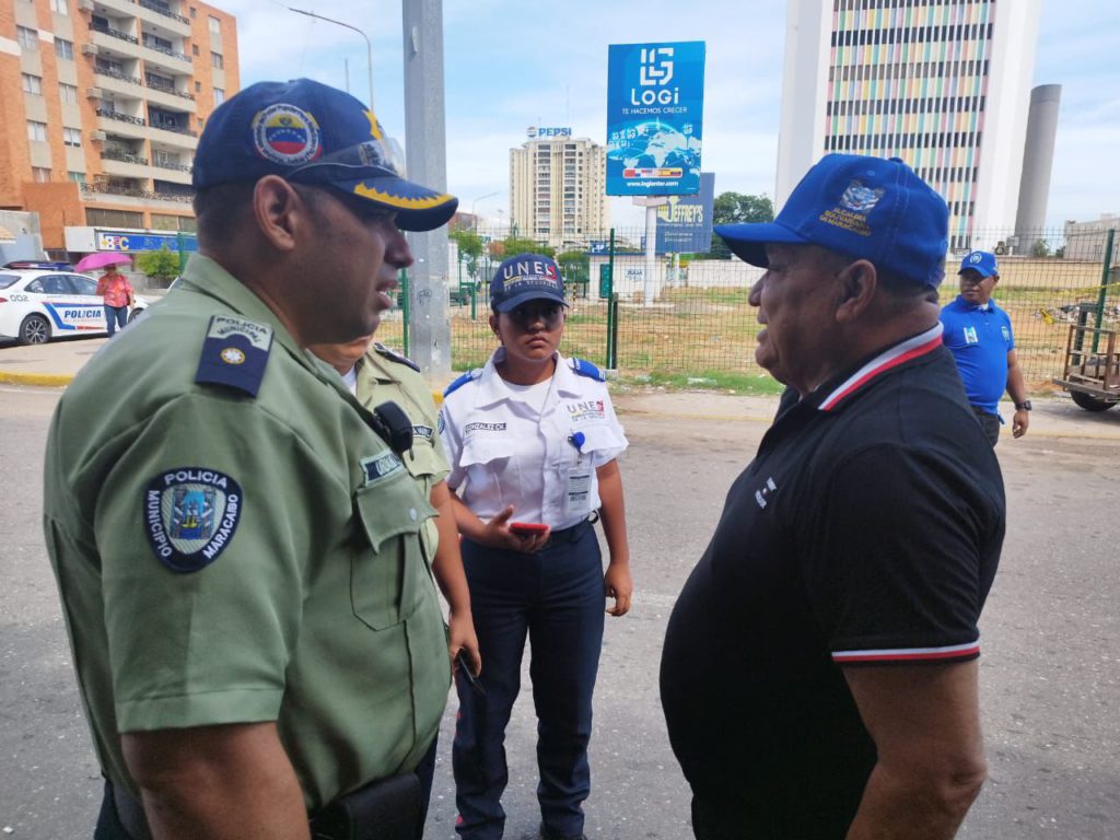 Dirección de Seguridad Municipal dedicó bailoterapia a la campaña de prevención del cáncer de mama 3 1001032977