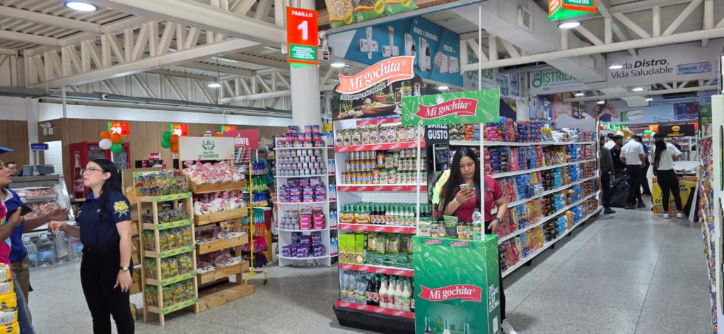 Cadena farmacéutica FarmaVenezuela abrió nueva sede en Los Haticos 3 1001033056