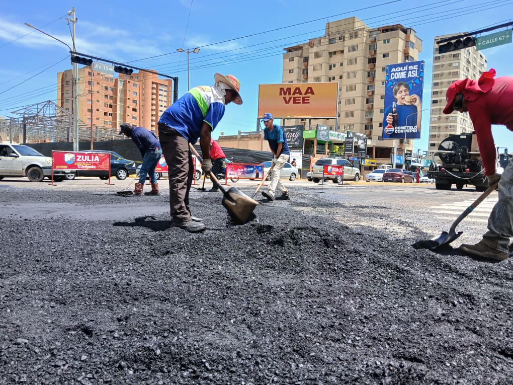 3800 toneladas de asfalto se han aplicado en sentido norte-sur de la avenida Delicias 2 1001040562