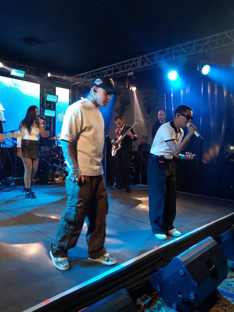 La Melodia Perfecta, Lion Lázaro y DeCuba llevarán su gira "Bajo el Mismo Sol" a toda Venezuela 2 1001045918