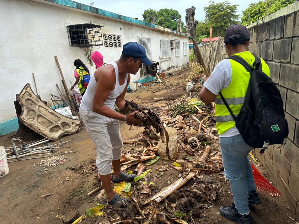 Alcaldía Bolivariana de Maracaibo atiende con el Operativo Cachivache a la parroquia Cacique Mara 2 1001065345