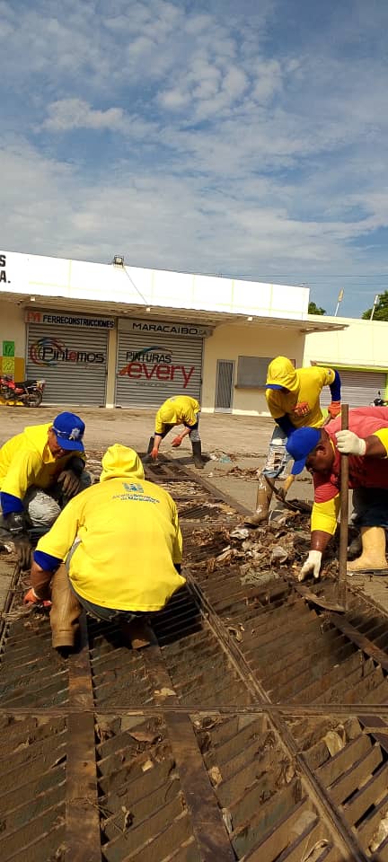 Activado Plan de Limpieza de Drenajes en Maracaibo para evitar inundaciones ante recientes lluvias 2 1001079346